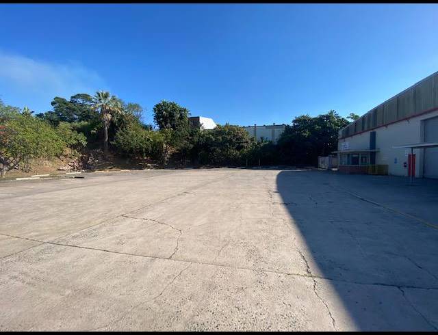 4,300M² WAREHOUSE TO LET IN WESTMEAD